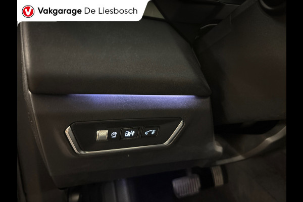 Lynk & Co 01 1.5 / Pano / Navigatie / Camera / Infinity / memory / Elek. klep / Apple carplay