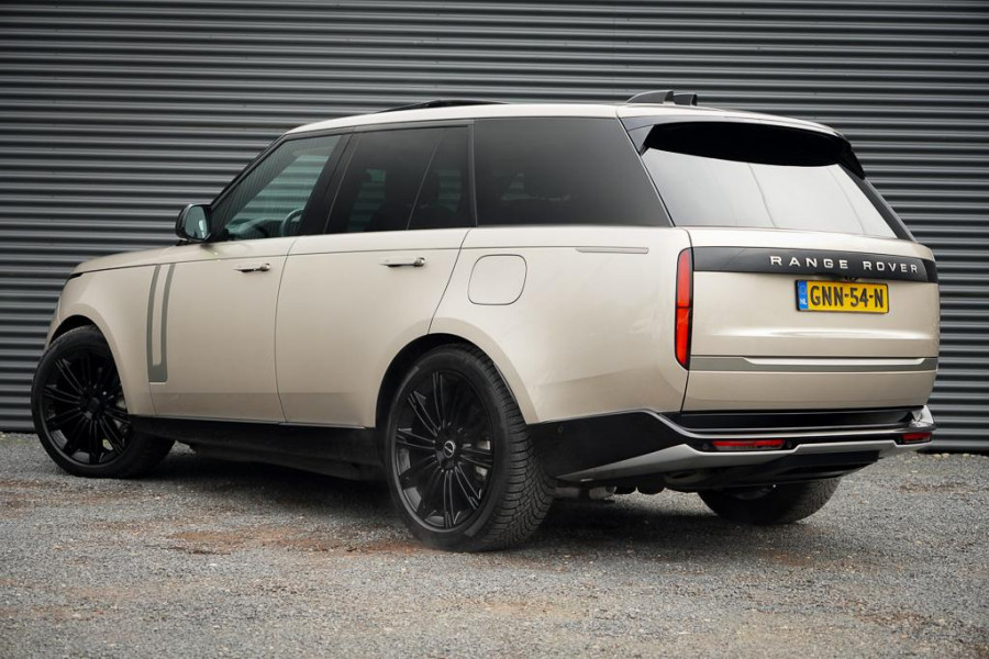 Land Rover Range Rover 3.0 P460e HSE PHEV / Batumi Gold / Towing Pack / Pano / NL Auto / 4Wiel sturing