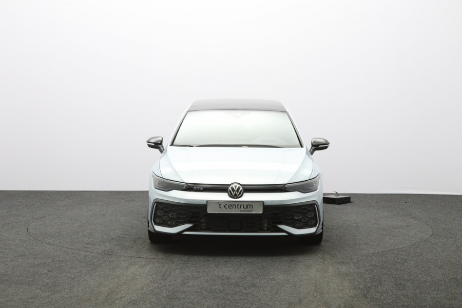 Volkswagen Golf 1.5 eHybrid GTE 272 PK PHEV, *Full-Option* Leder, Panoramadak, Trekhaak, 360 Camera