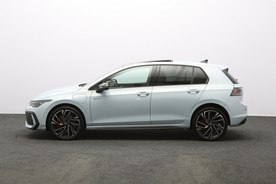 Volkswagen Golf 1.5 eHybrid GTE 272 PK PHEV, *Full-Option* Leder, Panoramadak, Trekhaak, 360 Camera
