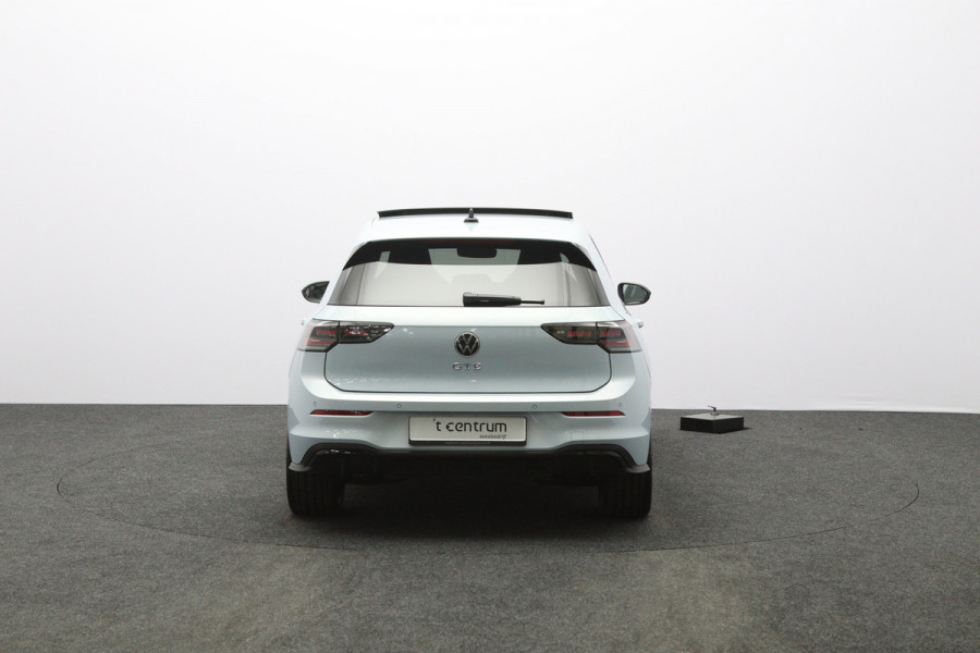 Volkswagen Golf 1.5 eHybrid GTE 272 PK PHEV, *Full-Option* Leder, Panoramadak, Trekhaak, 360 Camera