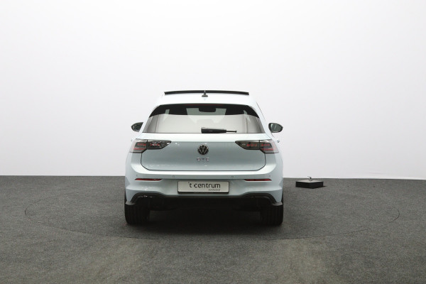 Volkswagen Golf 1.5 eHybrid GTE 272 PK PHEV, *Full-Option* Leder, Panoramadak, Trekhaak, 360 Camera