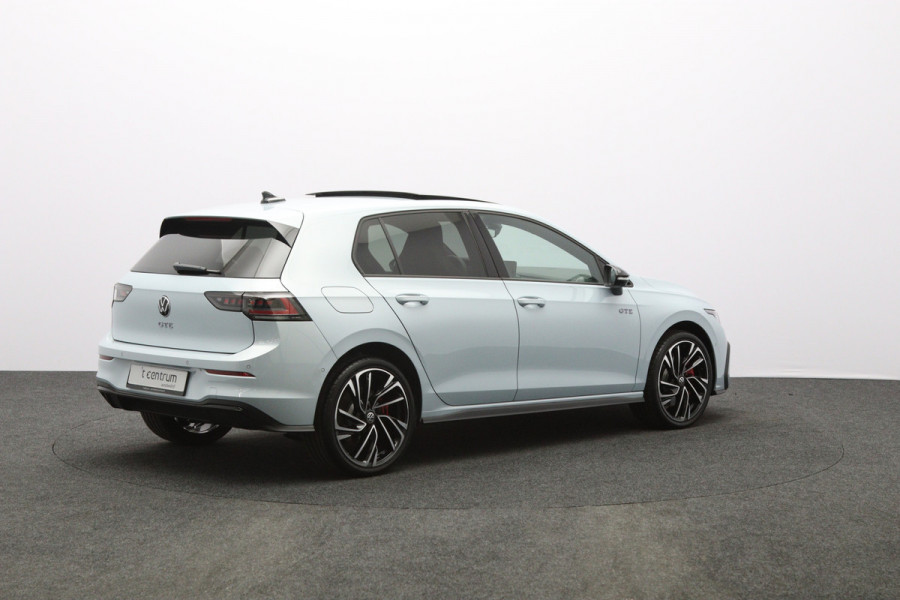 Volkswagen Golf 1.5 eHybrid GTE 272 PK PHEV, *Full-Option* Leder, Panoramadak, Trekhaak, 360 Camera