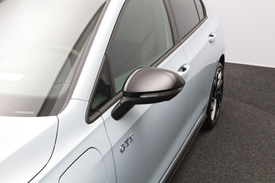 Volkswagen Golf 1.5 eHybrid GTE 272 PK PHEV, *Full-Option* Leder, Panoramadak, Trekhaak, 360 Camera