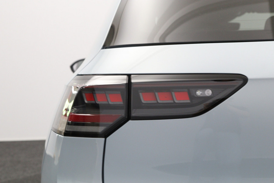 Volkswagen Golf 1.5 eHybrid GTE 272 PK PHEV, *Full-Option* Leder, Panoramadak, Trekhaak, 360 Camera