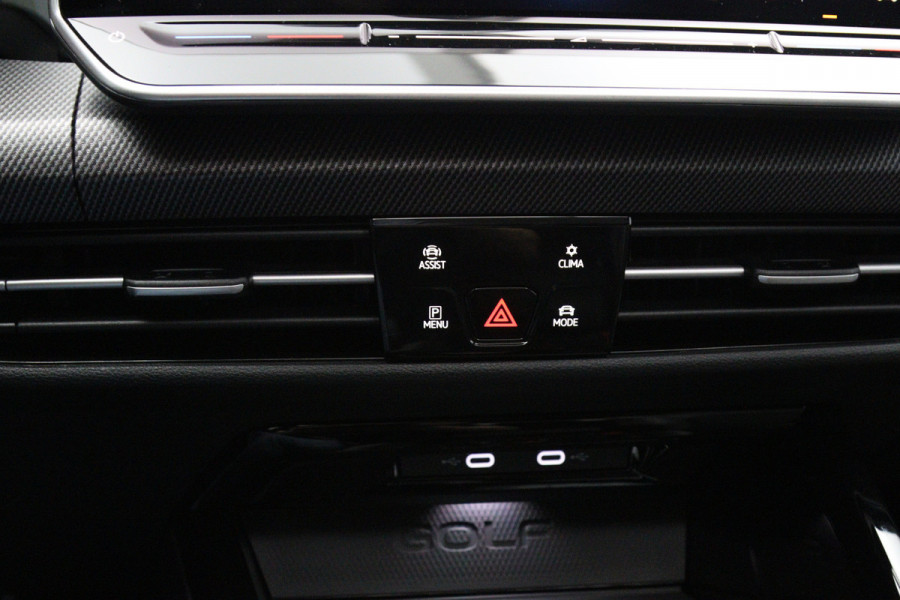 Volkswagen Golf 1.5 eHybrid GTE 272 PK PHEV, *Full-Option* Leder, Panoramadak, Trekhaak, 360 Camera