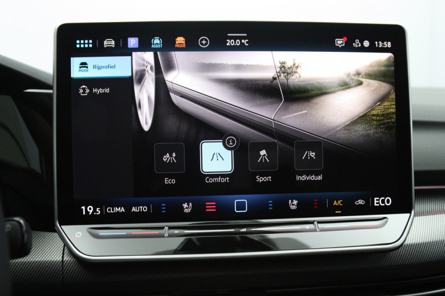 Volkswagen Golf 1.5 eHybrid GTE 272 PK PHEV, *Full-Option* Leder, Panoramadak, Trekhaak, 360 Camera