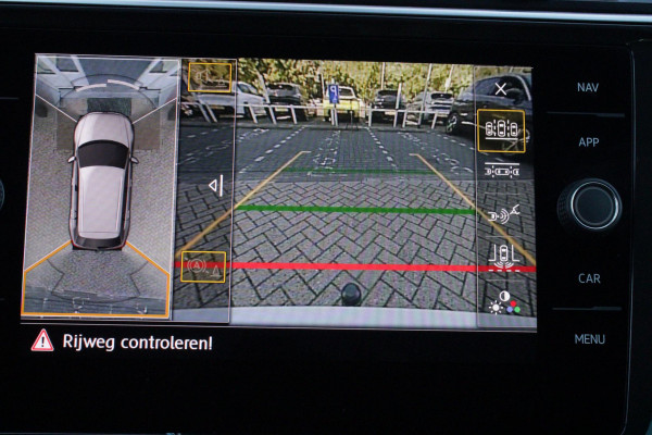 Volkswagen Tiguan 1.5 TSI 150PK AUTOMAAT HIGHLINE BUSINESS R | PANORAMA SCHUIF/KANTEL DAK | LEDEREN BEKLEDING | BESTUUDERSSTOEL ELEKTRISCH VERSTELBAAR MET GEHEUGENFUNCTIE | ELEKTRISCH WEGKLAPBARE TREKHAAK | IQ LIGHT KOPLAMPEN | VIRTUAL DISPLAY | DRAADLOZE APPLE CARPLAY/ANDROID AUTO | NAVIGATIE | 19" LICHTMETALEN VELGEN | ELEKTRISCH BEDIENBARE ACHTERKLEP | GETINTE ACHTERRUITEN | CAMERA VOOR + ACHTER | PARKEERSENSOREN VOOR + ACHTER | STOEL VERWARMING |