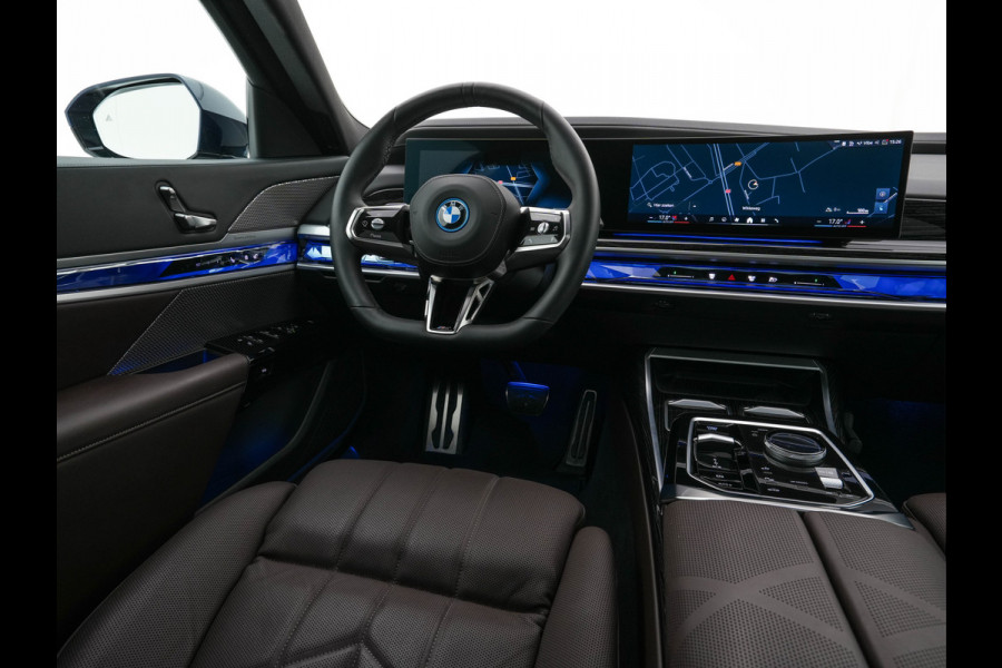 BMW i7 xDrive60 106 kWh M-Sport-Styling [3-Fase-11kW] {SoH-98%} (INCL-BTW) *PANO | LEATHER | FULL-LED | BLIND-SPOT | BOWERS&WILKINS | MEMORY-PACK | TOP-VIEW | VENTILATED/HEATED-COMFORTSEATS | SOFT-CLOSE | WIDE-DIGICOCKPIT | HEAD-UP | KEYLESS | ...