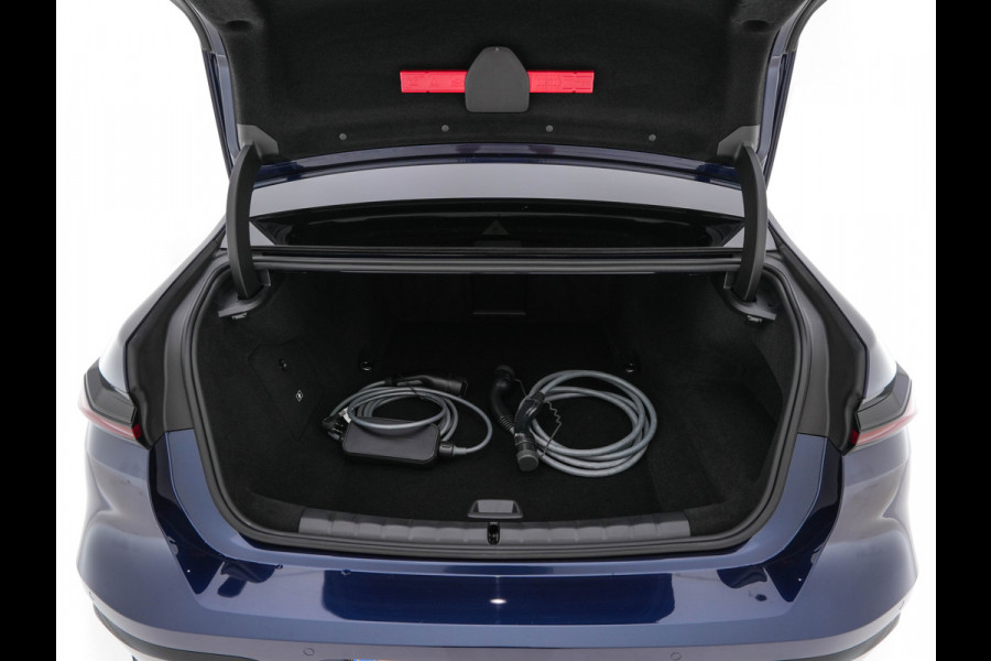 BMW i7 xDrive60 106 kWh M-Sport-Styling [3-Fase-11kW] {SoH-98%} (INCL-BTW) *PANO | LEATHER | FULL-LED | BLIND-SPOT | BOWERS&WILKINS | MEMORY-PACK | TOP-VIEW | VENTILATED/HEATED-COMFORTSEATS | SOFT-CLOSE | WIDE-DIGICOCKPIT | HEAD-UP | KEYLESS | ...