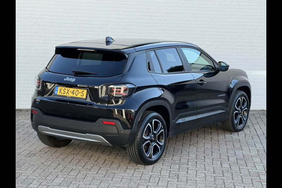 Jeep Avenger Summit 54 kWh SOH 94% Elek a-klep Verwarmde voorruit Camera Navigatie Carplay Adapive cruise