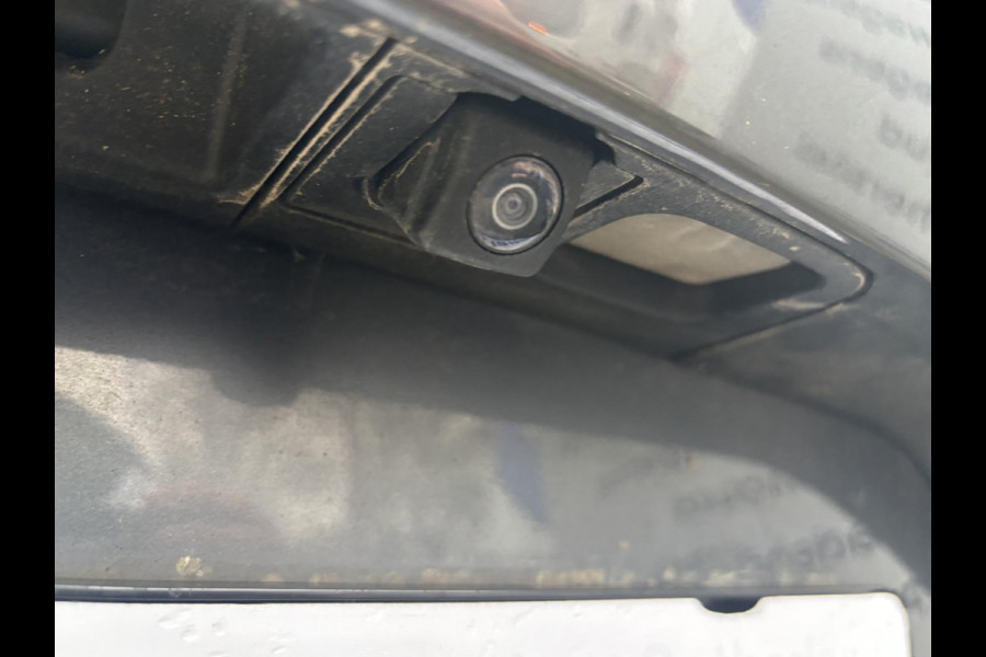 Mazda CX-60 2.5 e-SkyActiv PHEV Takumi 328 PK | Wegklapbare Trekhaak | Panoramadak | 360 graden camera | Achteruitrijcamera | Stoelverwarming |  Adaptieve Cruise Control