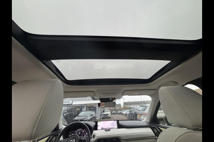Mazda CX-60 2.5 e-SkyActiv PHEV Takumi 328 PK | Wegklapbare Trekhaak | Panoramadak | 360 graden camera | Achteruitrijcamera | Stoelverwarming |  Adaptieve Cruise Control