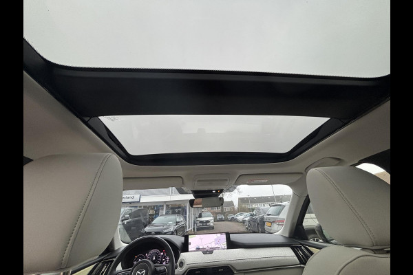 Mazda CX-60 2.5 e-SkyActiv PHEV Takumi 328 PK | Wegklapbare Trekhaak | Panoramadak | 360 graden camera | Achteruitrijcamera | Stoelverwarming |  Adaptieve Cruise Control