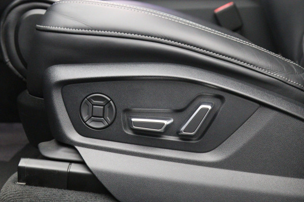 Audi Q8 60 TFSI e Quattro 490 PK S-Line Pro Line Competition PHEV, RS-Sportstoelen, Trekhaak, B&O Sound, Head-Up, Memory