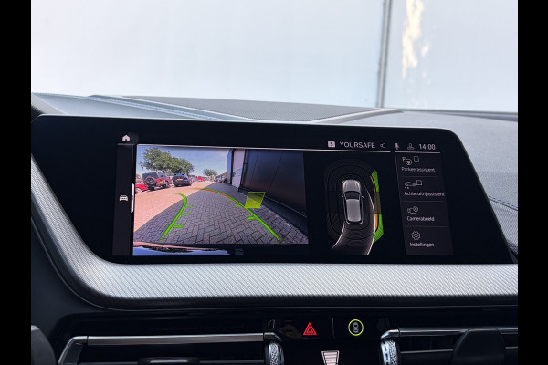 BMW 1-serie 118i Executive Edition M-Sport Zetels HUD Adapt.Cruise Carplay Camera Uitstraling!