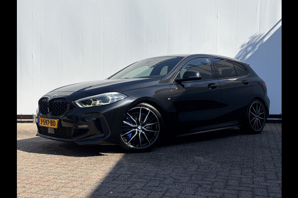 BMW 1-serie 118i Executive Edition M-Sport Zetels HUD Adapt.Cruise Carplay Camera Uitstraling!