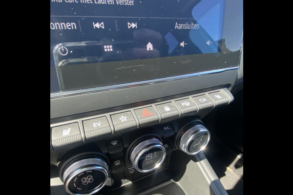 Renault Captur 1.6 E-Tech 160 Initiale Paris/ Leder/ Bose/ Adaptive CC/ full option/ 1e eigenaar/ 4-season banden/ Plug-in Hybrid