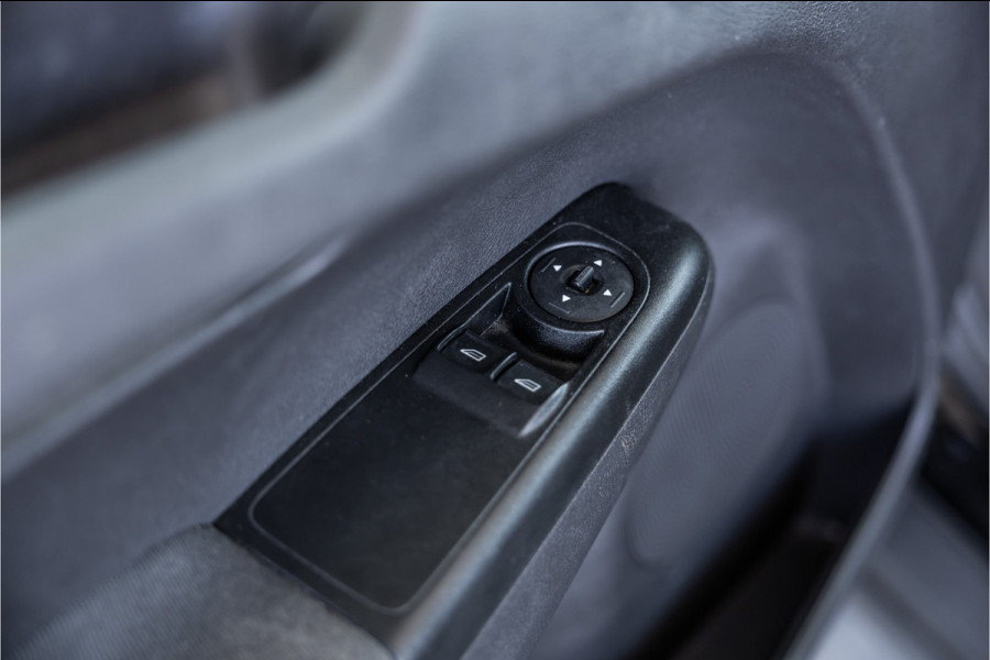 Ford Transit Courier 1.0 | Marge | BTW & BPM Vrij | Airco | Camera | Navigatie | Climate control | Stoelverwarming | MF Stuur | Nieuwe apk