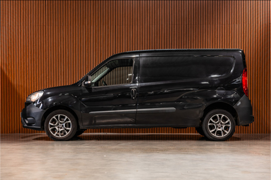 Fiat Doblò Cargo 1.3 MJ L2H1 Maxi | CarPlay | Android Auto | Trekhaak | Airco | Sport velgen | MF Stuur | Nieuwe APK | NL Auto