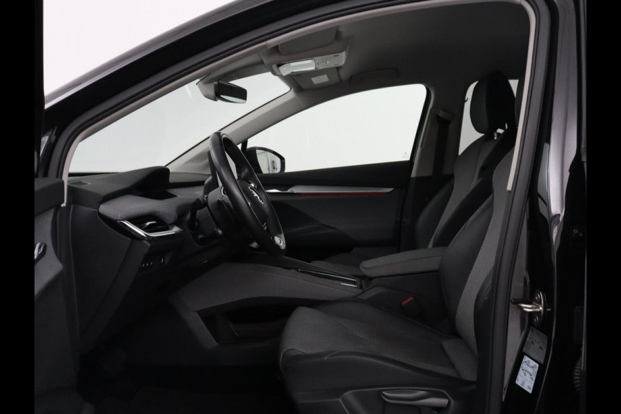 Škoda Enyaq iV 60 | SOH 92,0% | Half leder | Stuur/stoel verwarming | Adaptive cruise | Carplay | Sfeerverlichting | Climate control | Camera | Park assist | Trekhaak