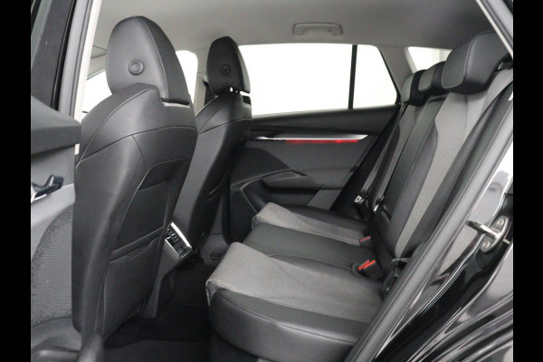 Škoda Enyaq iV 60 | SOH 92,0% | Half leder | Stuur/stoel verwarming | Adaptive cruise | Carplay | Sfeerverlichting | Climate control | Camera | Park assist | Trekhaak