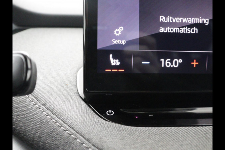 Škoda Enyaq iV 60 | SOH 92,0% | Half leder | Stuur/stoel verwarming | Adaptive cruise | Carplay | Sfeerverlichting | Climate control | Camera | Park assist | Trekhaak