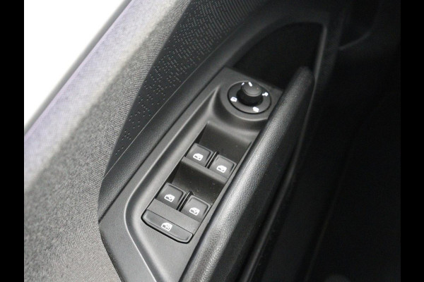 Škoda Enyaq iV 60 | SOH 92,0% | Half leder | Stuur/stoel verwarming | Adaptive cruise | Carplay | Sfeerverlichting | Climate control | Camera | Park assist | Trekhaak