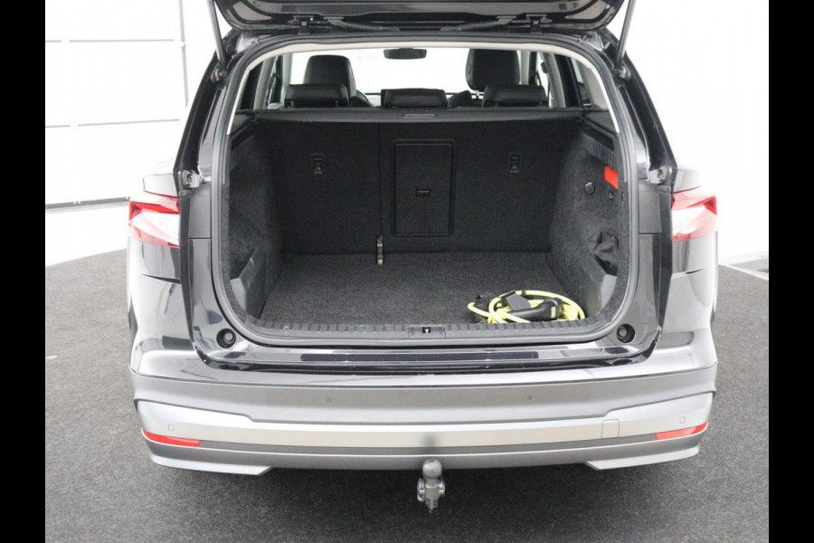 Škoda Enyaq iV 60 | SOH 92,0% | Half leder | Stuur/stoel verwarming | Adaptive cruise | Carplay | Sfeerverlichting | Climate control | Camera | Park assist | Trekhaak