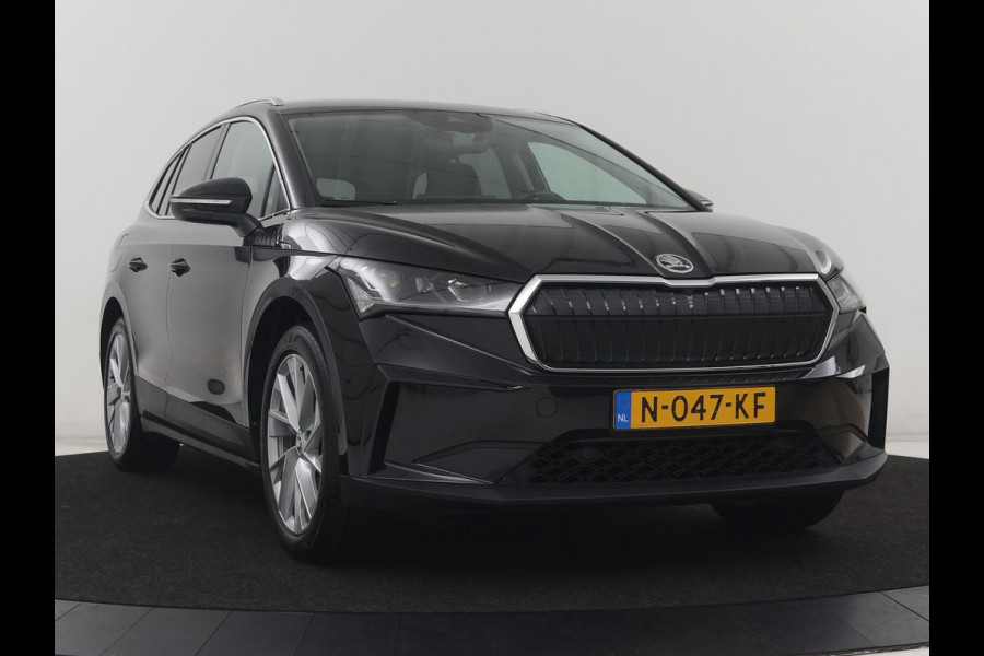 Škoda Enyaq iV 60 | SOH 92,0% | Half leder | Stuur/stoel verwarming | Adaptive cruise | Carplay | Sfeerverlichting | Climate control | Camera | Park assist | Trekhaak