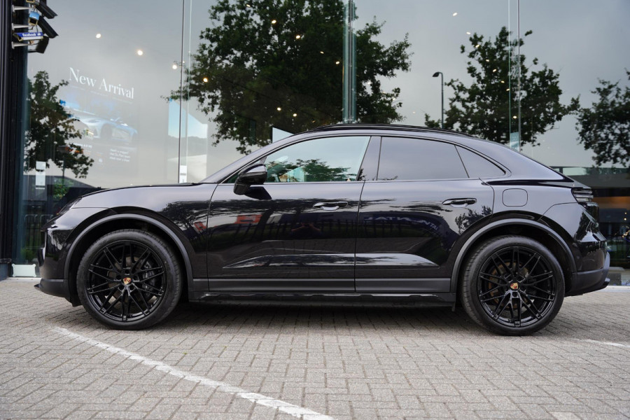 Porsche Macan 4 100 kWh / NL-Auto / Luchtvering / Bose / 22 Inch