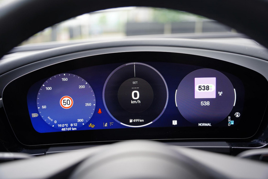 Porsche Macan 4 100 kWh / NL-Auto / Luchtvering / Bose / 22 Inch