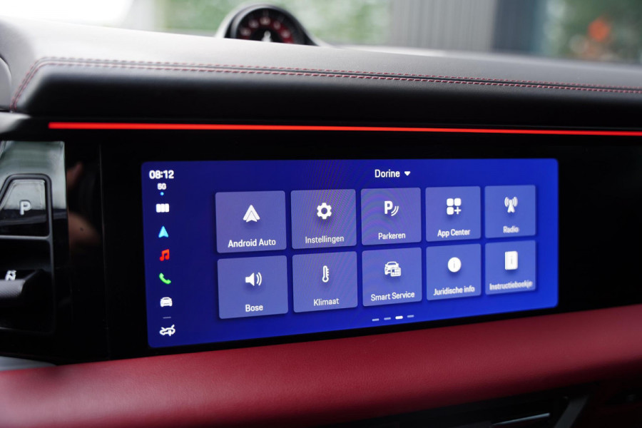 Porsche Macan 4 100 kWh / NL-Auto / Luchtvering / Bose / 22 Inch