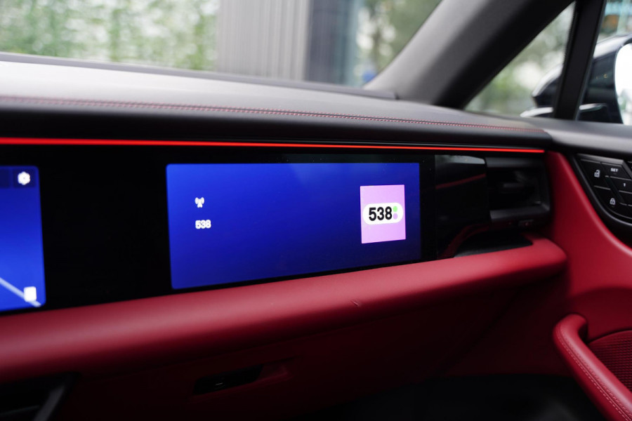 Porsche Macan 4 100 kWh / NL-Auto / Luchtvering / Bose / 22 Inch