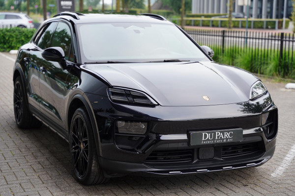 Porsche Macan 4 100 kWh / NL-Auto / Luchtvering / Bose / 22 Inch