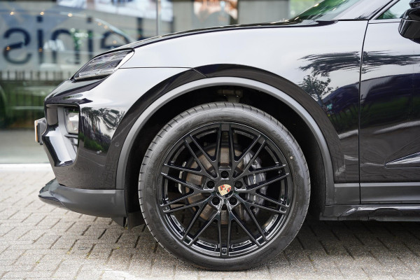 Porsche Macan 4 100 kWh / NL-Auto / Luchtvering / Bose / 22 Inch