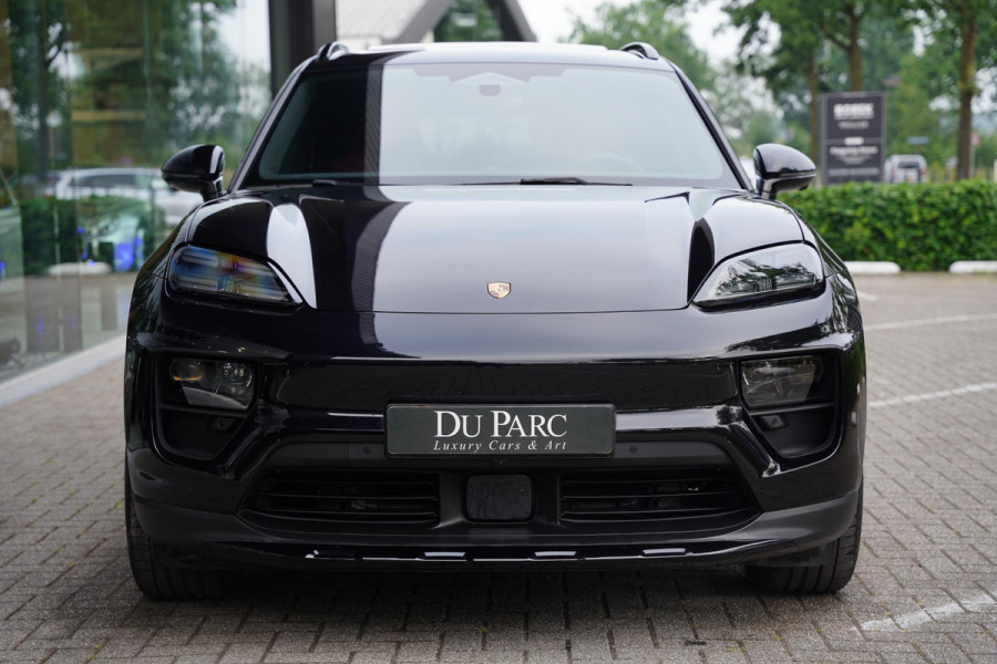 Porsche Macan 4 100 kWh / NL-Auto / Luchtvering / Bose / 22 Inch