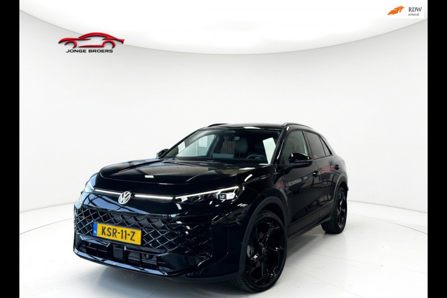 Volkswagen T-Roc 1.5 eTsi R-Line First Edition Pano/Trekhaak/Sfeer/iQ-lights