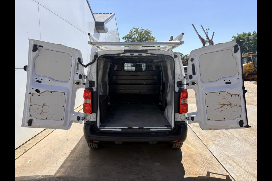 Toyota ProAce Worker 144PK L2 Automaat Cruise Control Climate Control Carplay Navigatie Imperiaal Euro 6