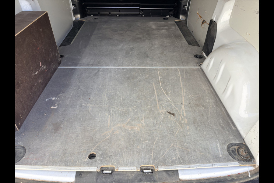 Toyota ProAce Worker 144PK L2 Automaat Cruise Control Climate Control Carplay Navigatie Imperiaal Euro 6