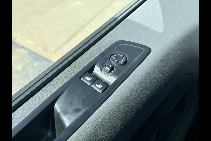 Toyota ProAce Worker 144PK L2 Automaat Cruise Control Climate Control Carplay Navigatie Imperiaal Euro 6