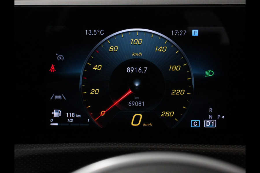 Mercedes-Benz CLA-Klasse Shooting Brake 200 163pk DCT Progressive Navigatie Camera Parkeersensoren Elektrische achterklep Stoelverwarming Cruise Control Climate Control