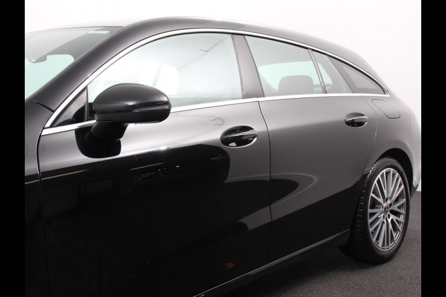 Mercedes-Benz CLA-Klasse Shooting Brake 200 163pk DCT Progressive Navigatie Camera Parkeersensoren Elektrische achterklep Stoelverwarming Cruise Control Climate Control