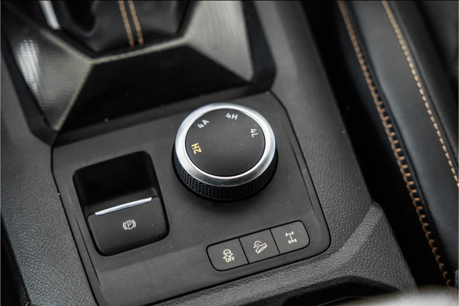 Volkswagen Amarok 3.0 TDI 4Motion Pan Americana | 360 camera | H&K | ACC | Lederen bekleding | Elek rolkoffer | CarPlay | Navigatie | LED | Blind spot | 3500 kg trekgewicht | Dealer onderhouden