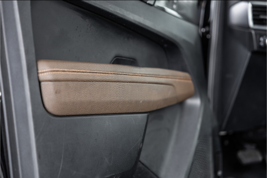Volkswagen Amarok 3.0 TDI 4Motion Pan Americana | 360 camera | H&K | ACC | Lederen bekleding | Elek rolkoffer | CarPlay | Navigatie | LED | Blind spot | 3500 kg trekgewicht | Dealer onderhouden
