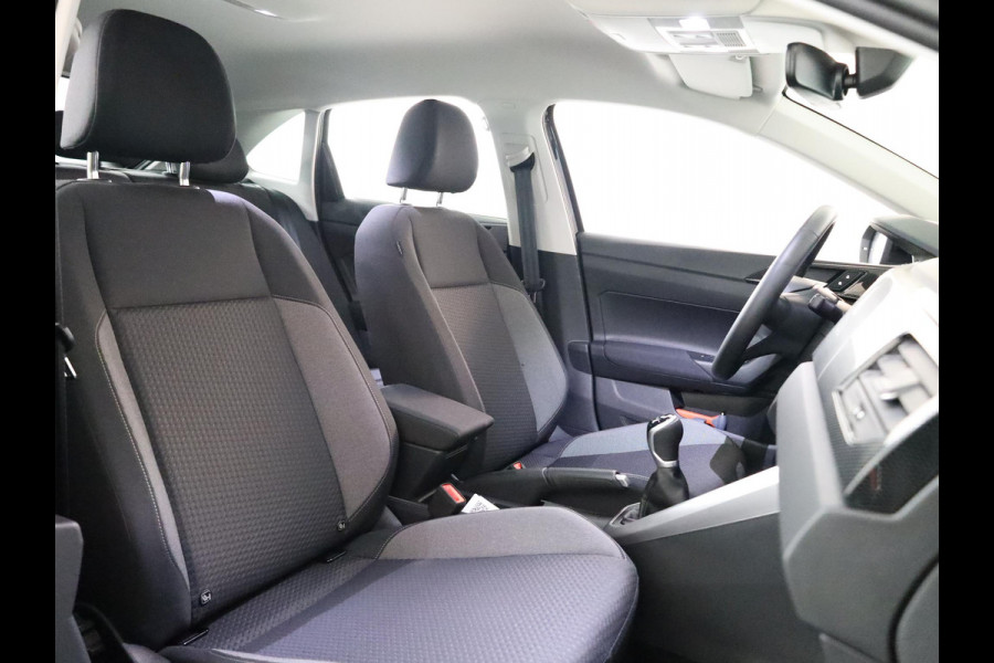 Volkswagen Taigo 1.0 TSI Life Edition 95 pk | Verlengde garantie | Navigatie via App | Parkeersensoren | Achteruitrijcamera | Autom. airco | Adaptieve cruise control |