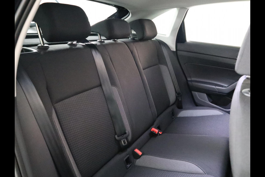 Volkswagen Taigo 1.0 TSI Life Edition 95 pk | Verlengde garantie | Navigatie via App | Parkeersensoren | Achteruitrijcamera | Autom. airco | Adaptieve cruise control |