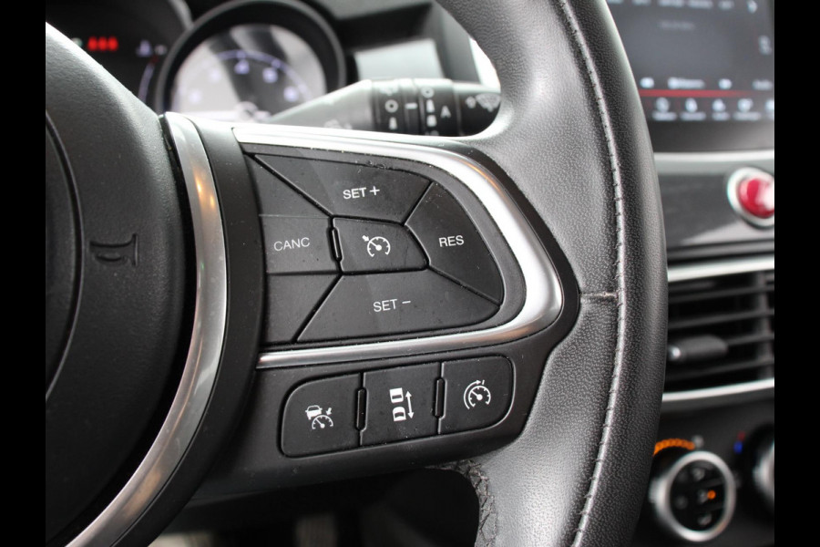 Fiat 500X Cross 1.3 GSE City Cross Opening Edition Climate Control Navigatie Cruise Control Camera Parkeersensoren Stoelverwarming Camera Led Lichtmetalen velgen Apple Carplay/ Android Auto