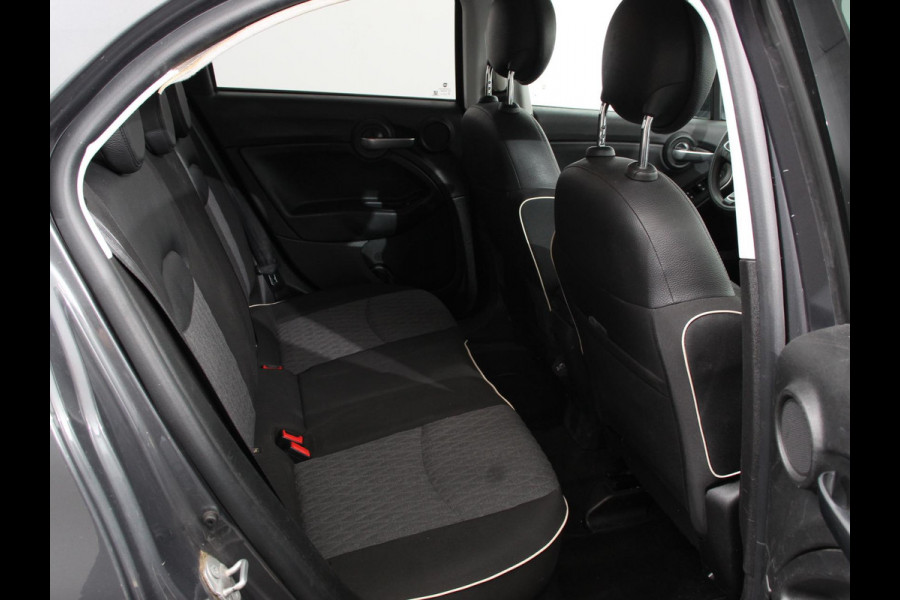 Fiat 500X Cross 1.3 GSE City Cross Opening Edition Climate Control Navigatie Cruise Control Camera Parkeersensoren Stoelverwarming Camera Led Lichtmetalen velgen Apple Carplay/ Android Auto