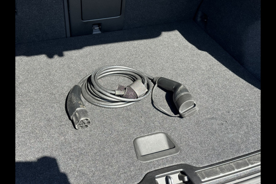Volvo XC40 1.5 T4 Plug-in hybrid Plus Bright | Memory, Cruise, Carplay/Android, Stoel+Stuurverw., NAP |Dealerondehouden|1e Eig.|